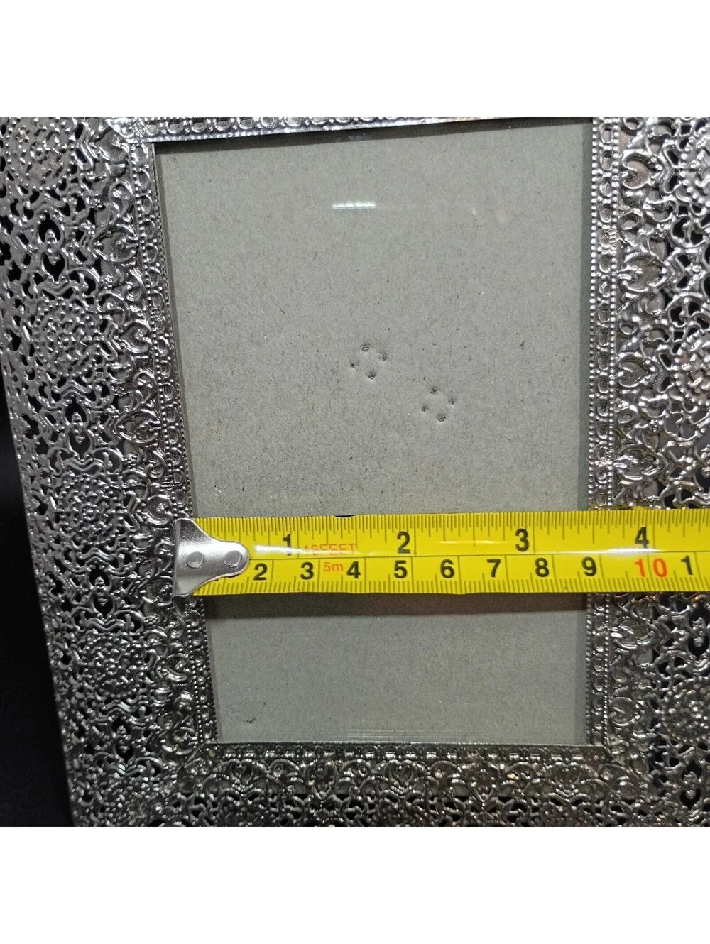Metal Silvertone Floral Medallion Filigree Picture Frame 4 X 6 Free Standing